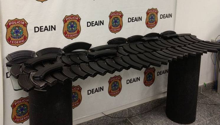 Polícia Federal faz ação contra tráfico internacional de armas