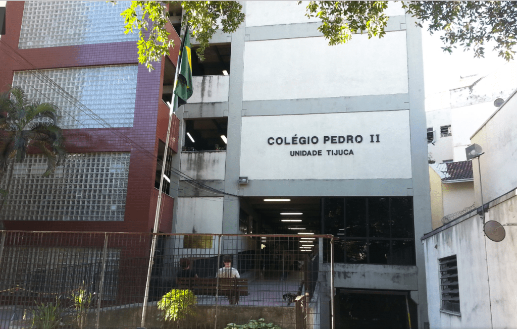 Com verba cortada pelo governo, Pedro II não tem como pagar terceirizados