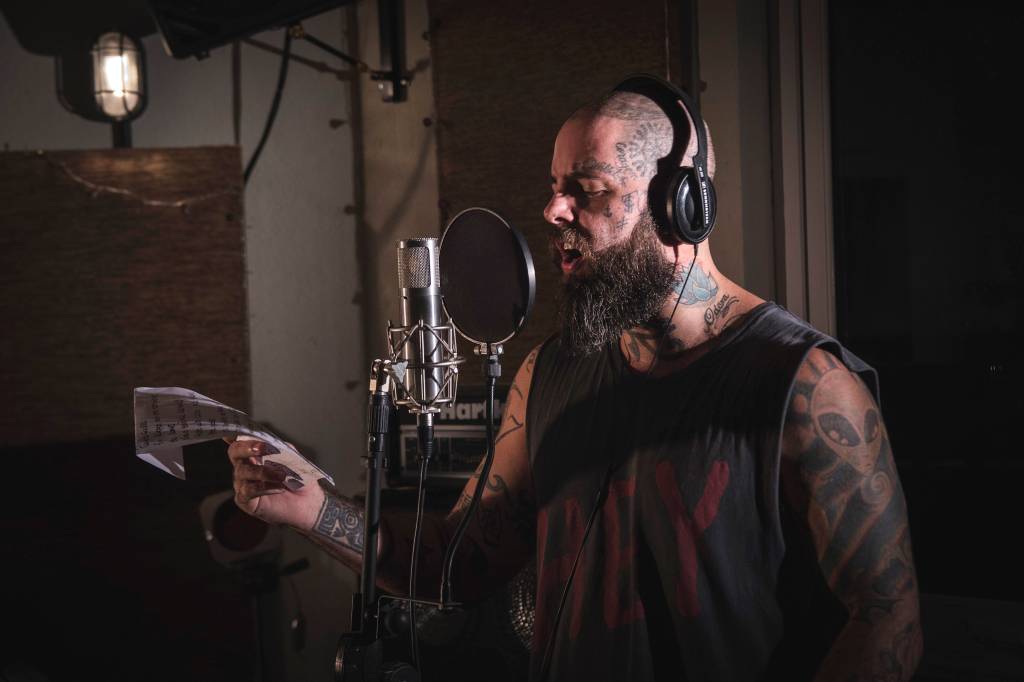 Roqueiros fazem show beneficente para crianças da Síria