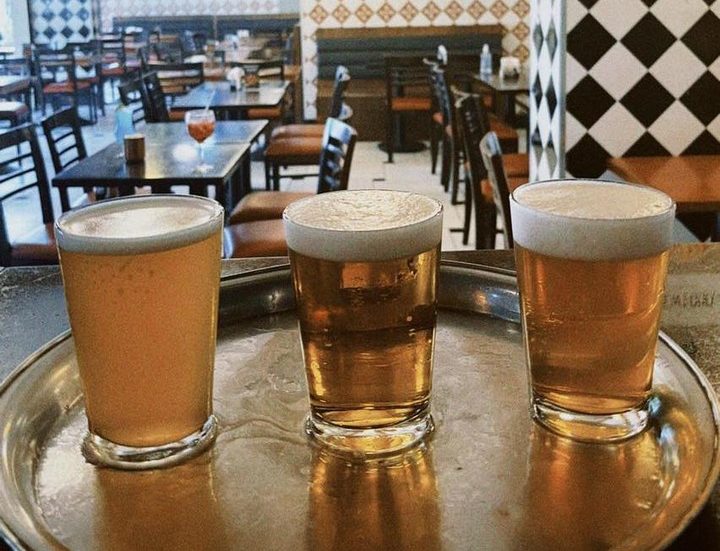 Colarinho: rótulos de cerveja próprios e convidados Colarinho: rótulos de cerveja próprios e convidados