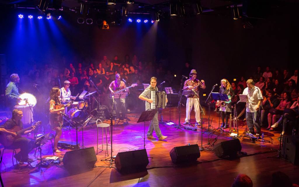 Monobloco e Cordão do Boitatá entram em clima de arraiá