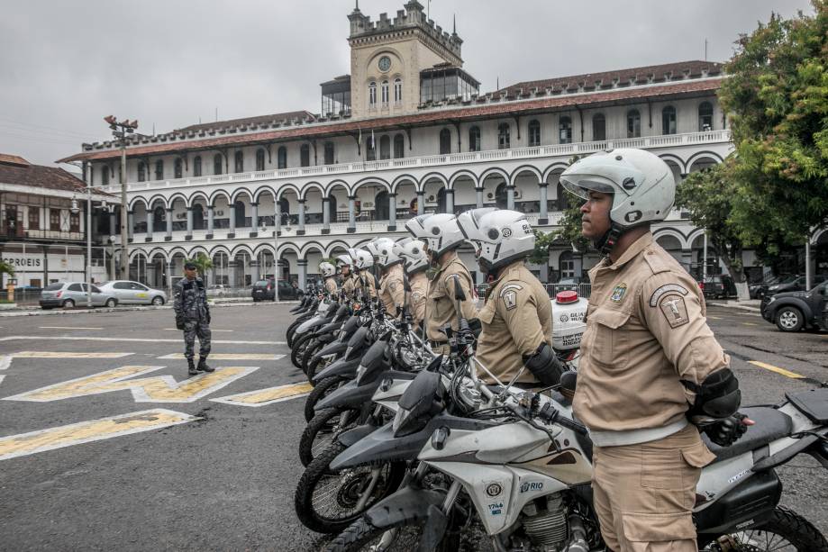 Motos de meio milhão: Após ser chamado pelo próprio prefeito de fake news, o edital que previa reforço na sua escolta, orçado em meio milhão de reais, foi cancelado