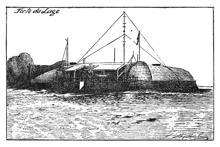 Forte da Laje: A ilha na entrada da baía era o local onde o almirante francês Villegagnon, que a chamava de ratoeira, pretendia estabelecer-se em 1555, antes de ir para Serigipe, hoje batizada em sua memória