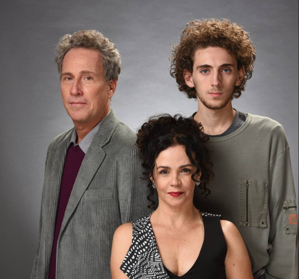 Isio Ghelman estreia espetáculo sobre o poder da educação