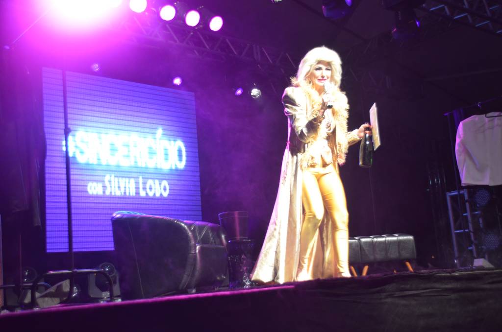 Duas comédias animam o palco do Teatro Miguel Falabella