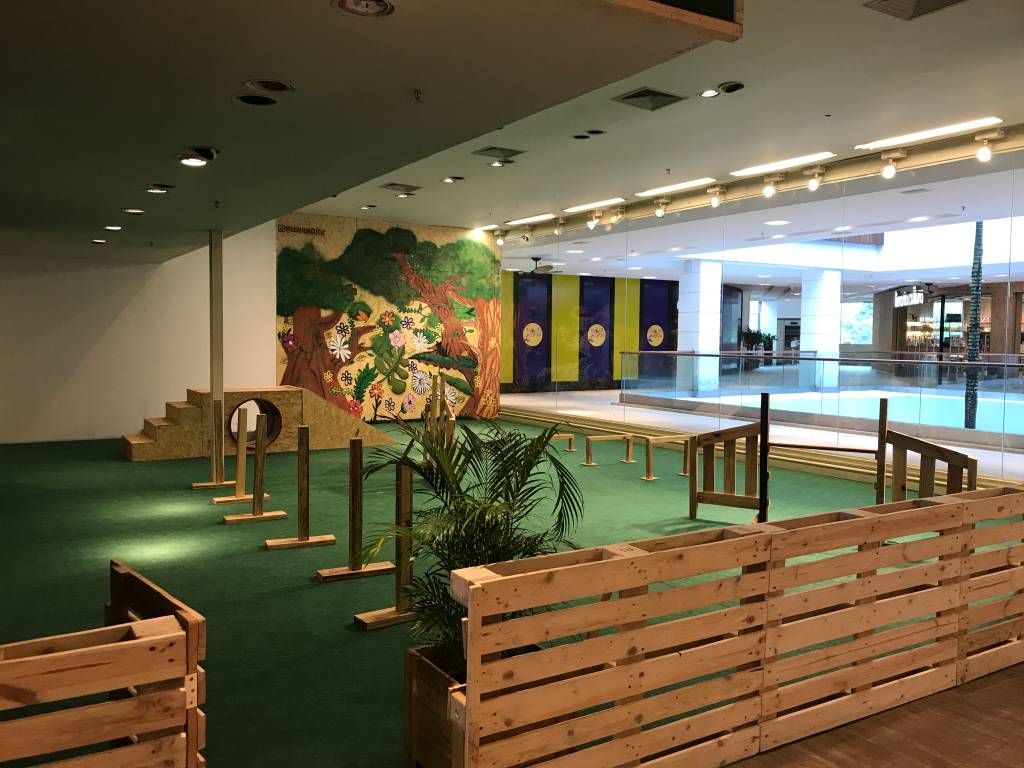 Pet Lounge Fashion Mall