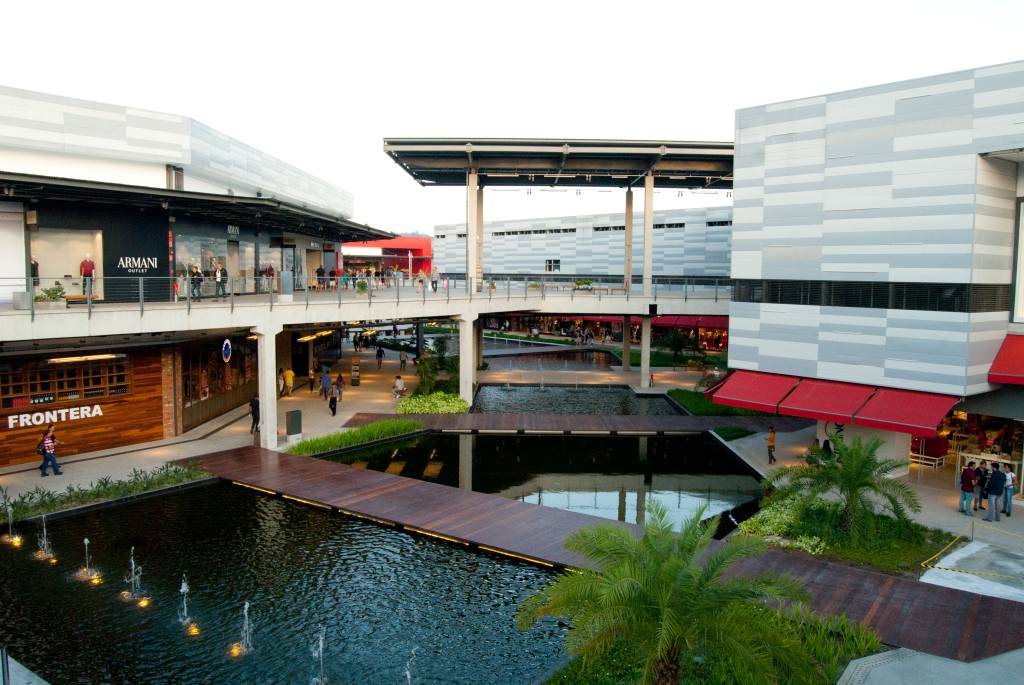 Nova loja da Via Mia inaugura com 50% de desconto