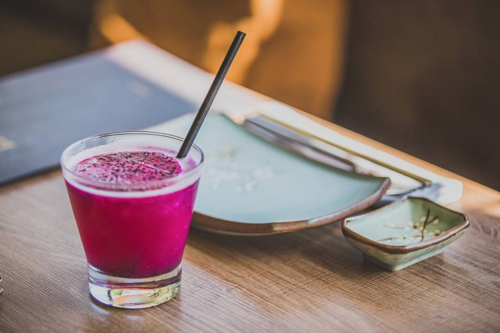 Quatro drinques com saquê para a primavera