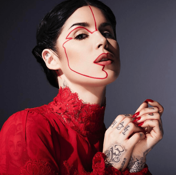 Marca de maquiagem da Kat Von D chega às Sephoras do Rio