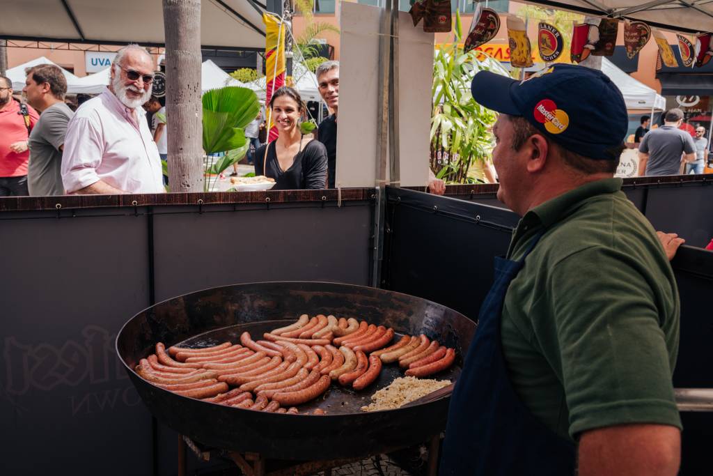 Downtown Oktoberfest recebe mais de 20 cervejarias na Barra