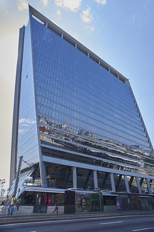 09.98.2017Edifício Aqwa Corporate, Porto MaravilhaFoto: Selmy Yassuda