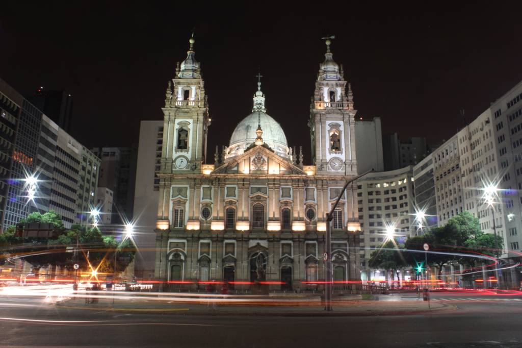 Passeata pela legalização do aborto acontece na sexta (22) no Centro