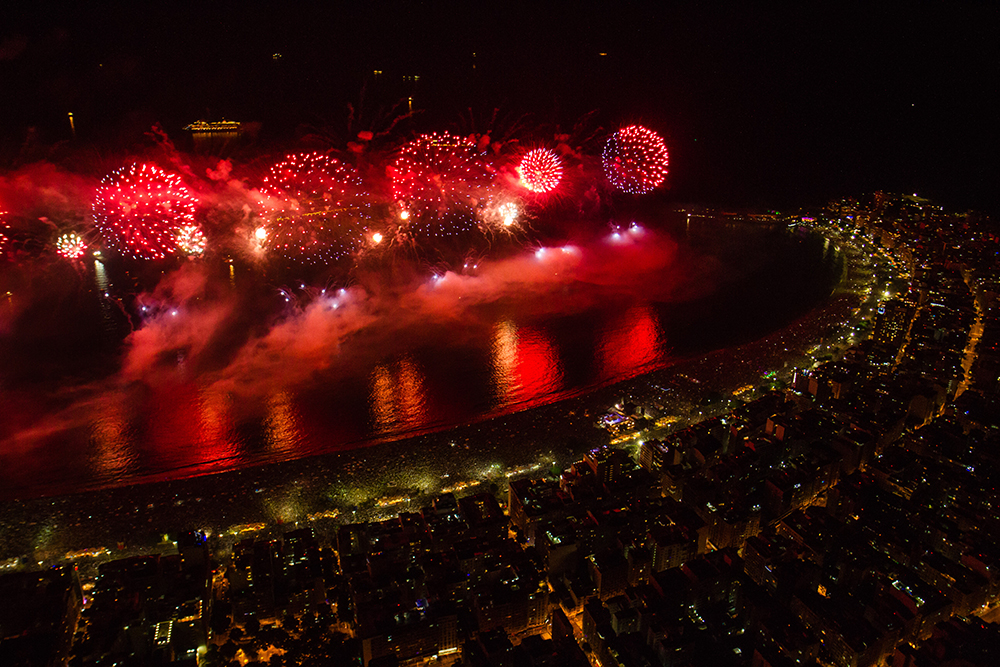 Réveillon de Copacabana: desenhos vão iluminar céu durante queima de fogos