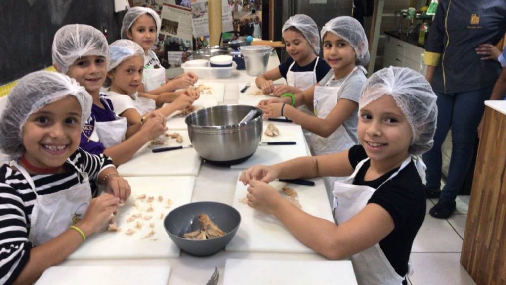 Férias na cozinha: aulas de culinária para os pequenos