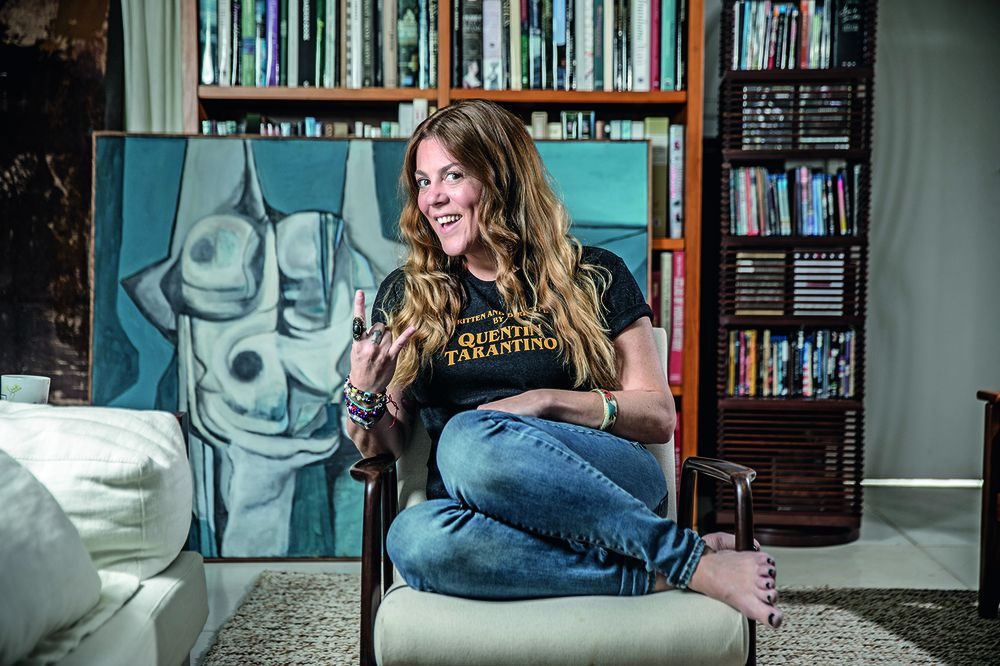 Ex-roteirista da Globo escreve sobre vida extravagante dos ricos