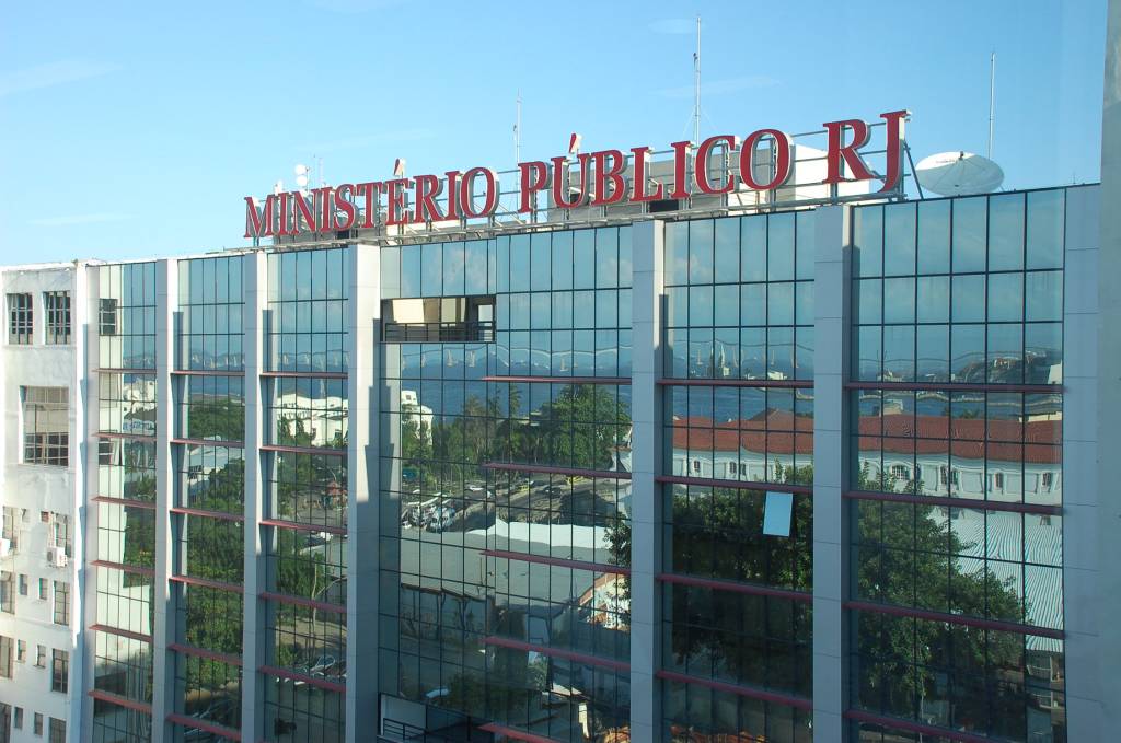 Militares são denunciados pelo MP por fraude em licitação