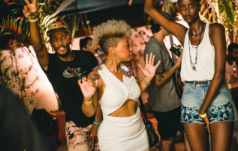 Duto leva música e arte a rooftop em Madureira