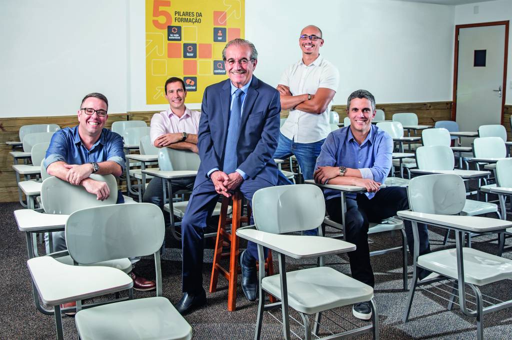 Chaim Zaher estreia no Rio com novidades na educação privada