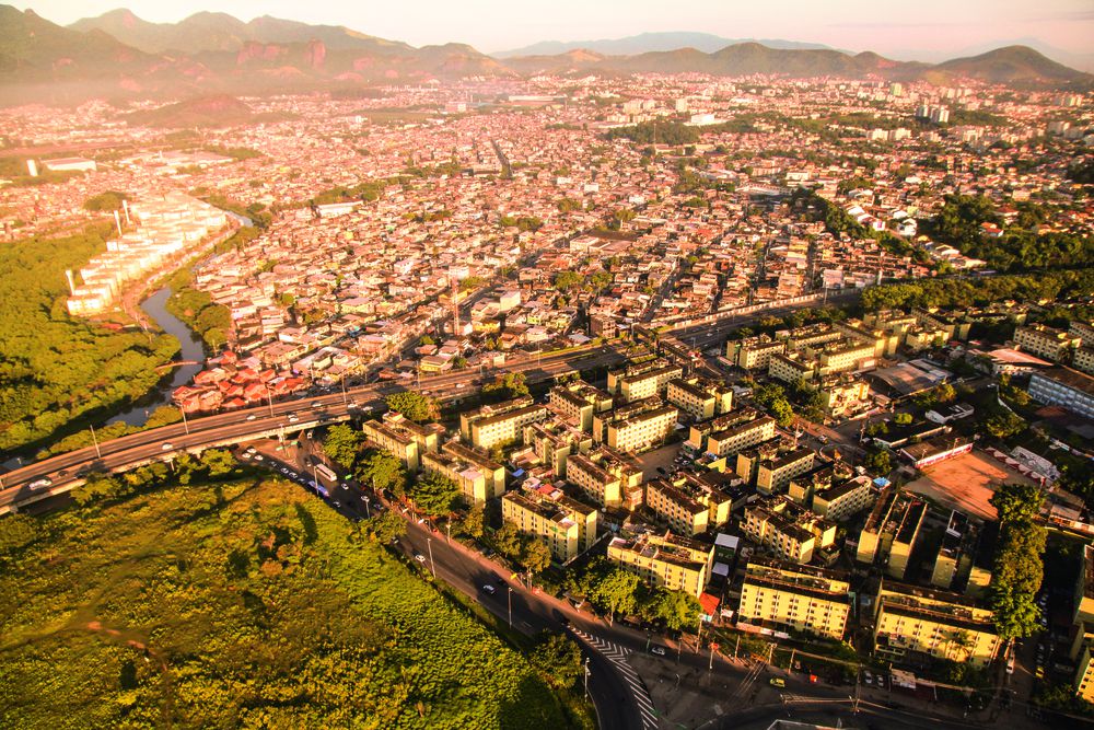 Cidade de Deus volta às manchetes, mas segue esquecida por Estado