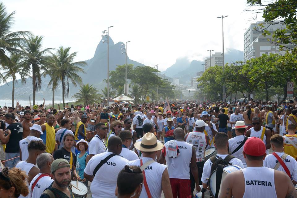 QUE MERDA É ESSA _ REPRODUÇÃO FACEBOOK