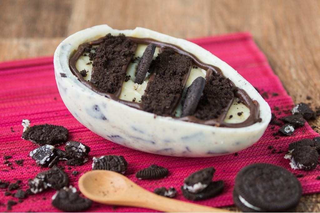 Pensando na páscoa, Petite Amie ensina a fazer ovo de colher Oreo