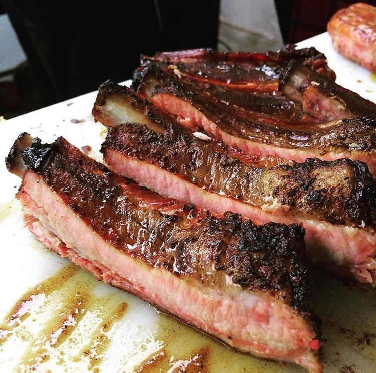 Botto Bar recebe festival de churrasco regado a cerveja