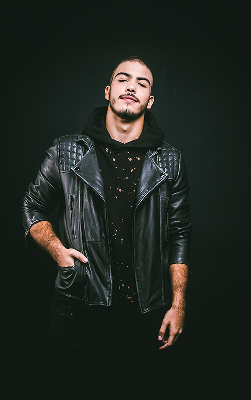 Filho de Ronaldo Fenômeno faz 18 anos e lança festa como DJ