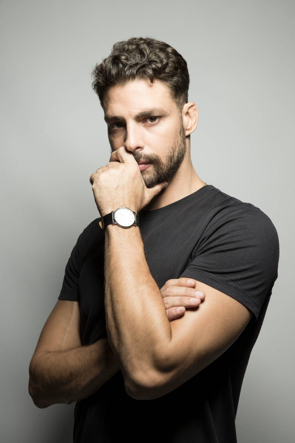 Cauã Reymond apadrinha federação de boxe e banca torneio