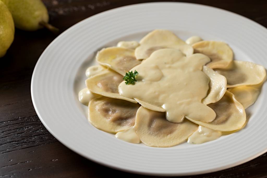 Dois italianos servem jantares harmonizados