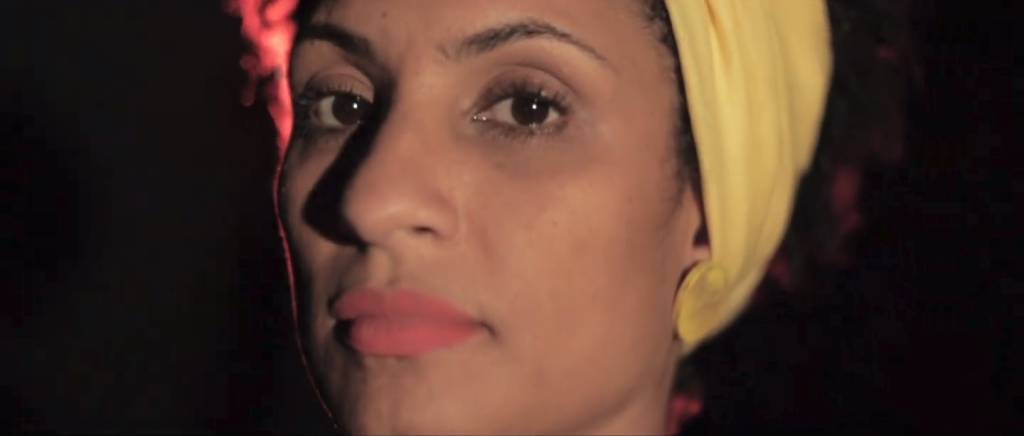 Marielle Franco tem seu rosto desenhado por Nobel da Paz no Catete