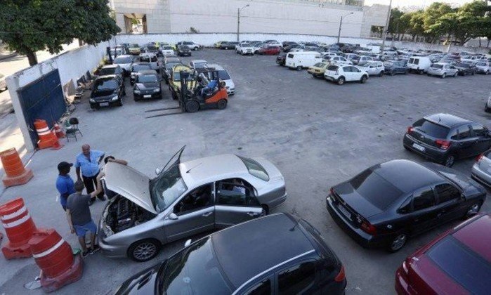Depósitos do Detran liberam retirada de carros com IPVA atrasados