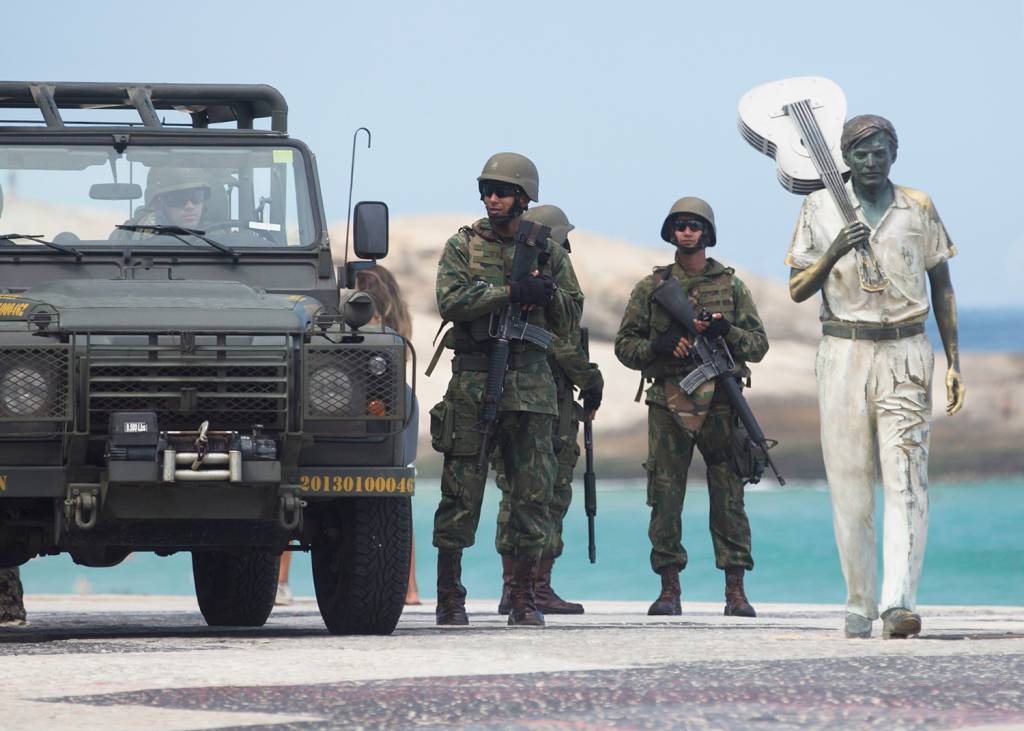 Intervenção chega a 150 dias com menos armas apreendidas e mais tiroteios