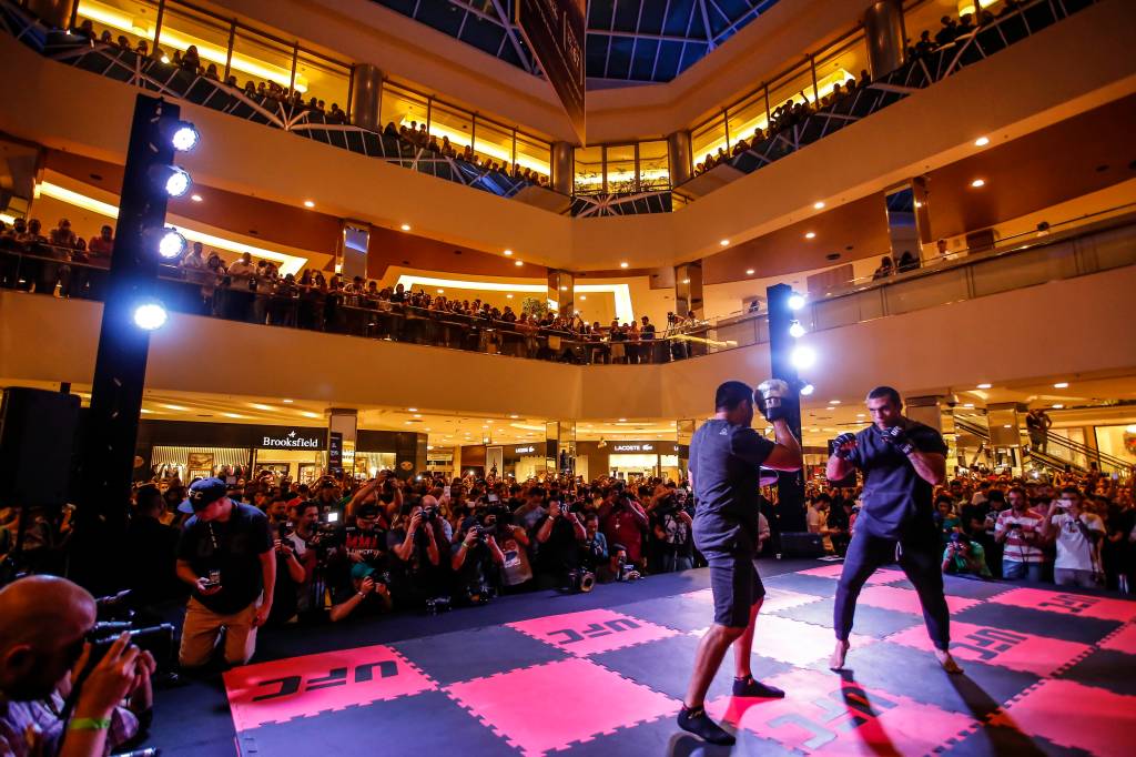 UFC realiza treino aberto no BarraShopping nesta quarta (9)
