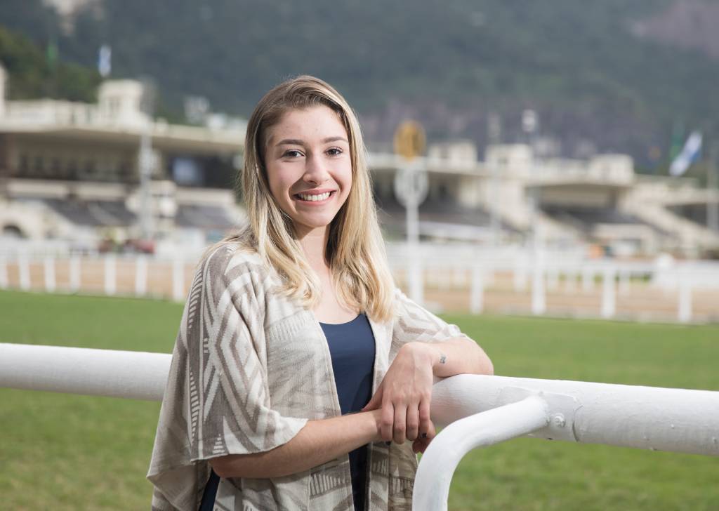 Joqueta Victoria Mota vai disputar GP de Turfe em igualdade com homens