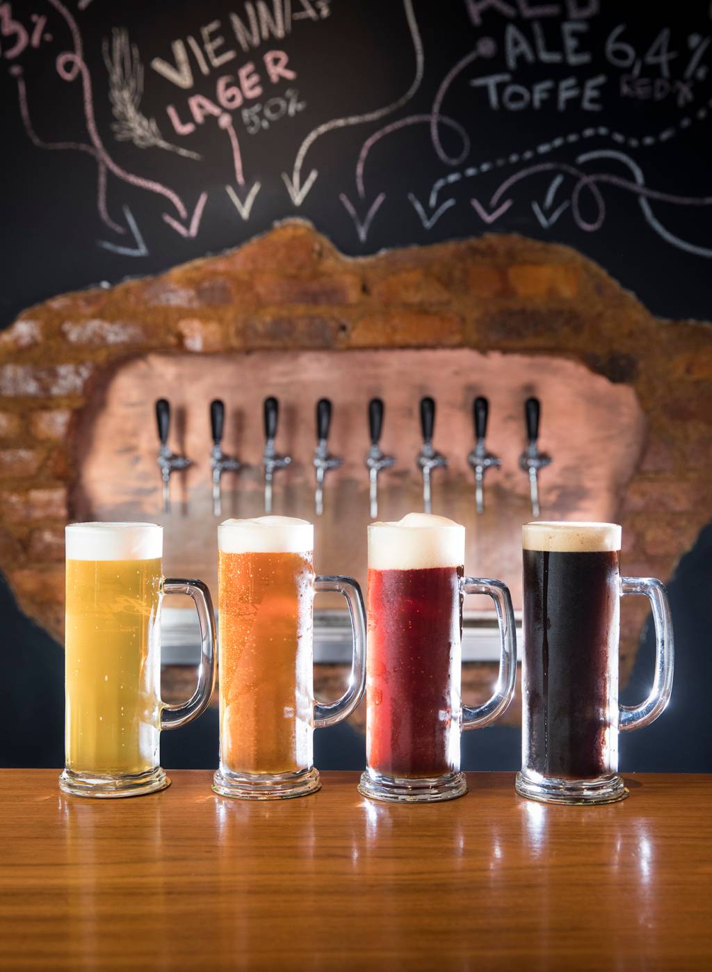 Dia Internacional da Cerveja: livros para mergulhar neste universo