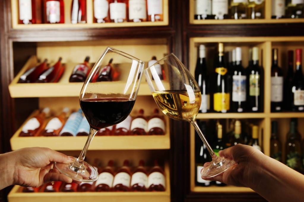 Serrado harmoniza pratos russos com vinhos de países campeões de Copas