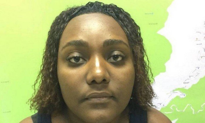 Maior ladra de loja de celulares do Rio é presa