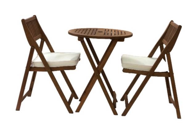 <p style="font-weight:400;text-align:justify;">Conjunto de Mesa e Cadeira dobrável Juquehy Cru <b>De:</b><span> </span>R$ 799,90 <span> </span><b>Por:</b><span> </span>R$ 499,90</p> <p style="font-weight:400;text-align:justify;">Conjunto de Mesa e Cadeira dobrável Juquehy Cru <b>De:</b><span> </span>R$ 799,90 <span> </span><b>Por:</b><span> </span>R$ 499,90</p>