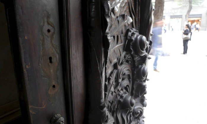 Bandidos roubam maçanetas de porta do prédio do Iphan