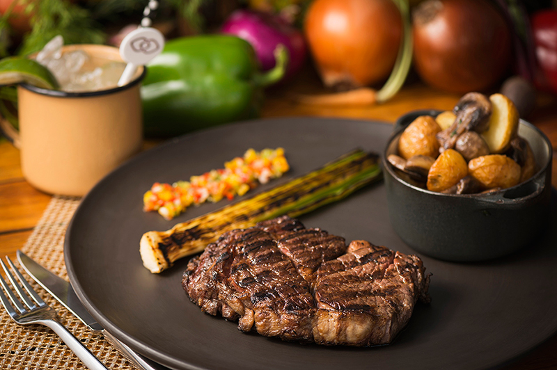 Dia dos Pais: Churrasco no terraço do Sofitel Ipanema