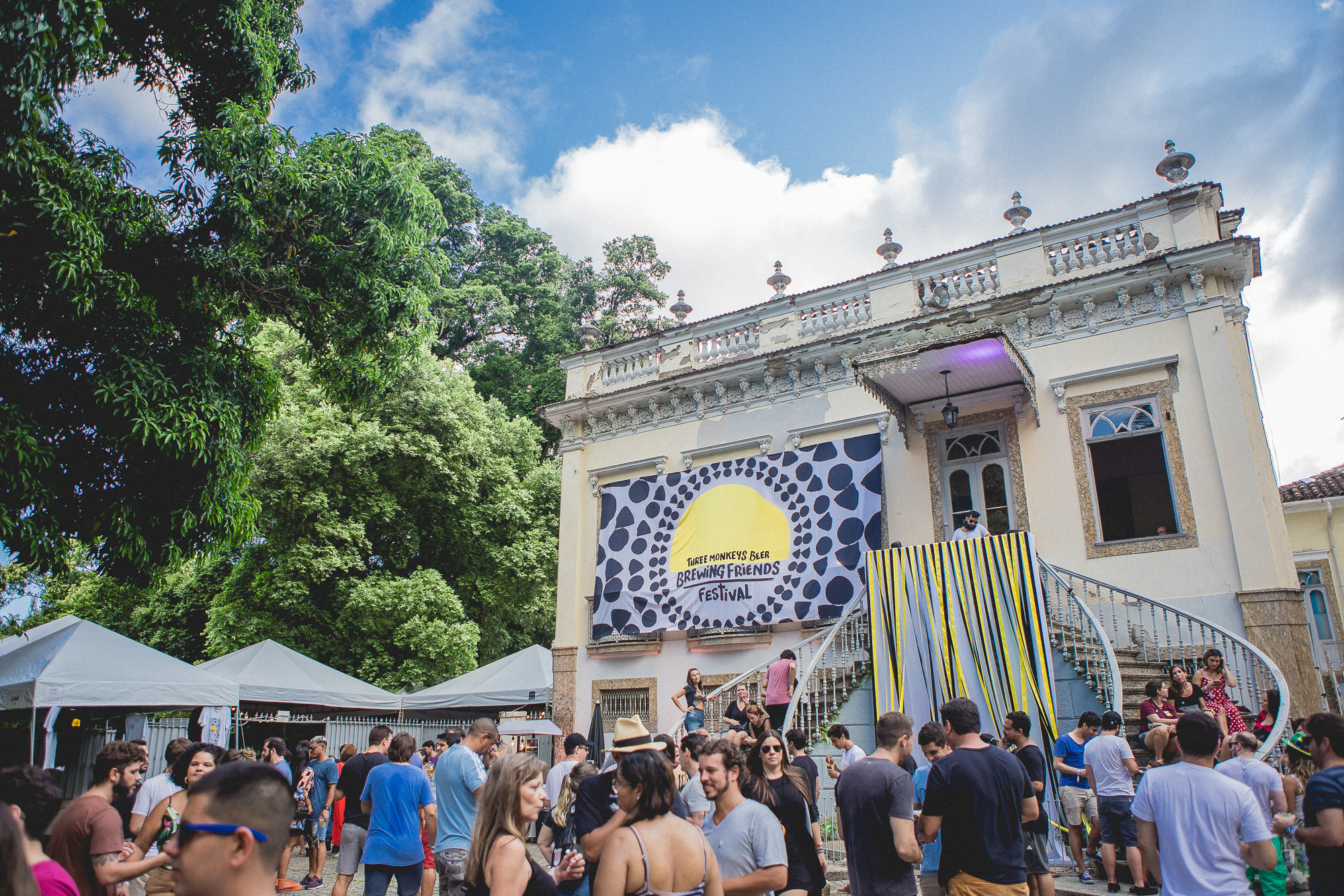 Brewing Festival Friends