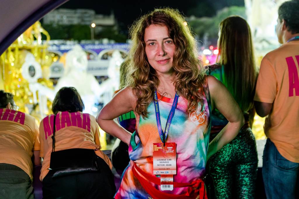 Após ofensa misógina, Adriana Varejão vence processo contra Roger Moreira