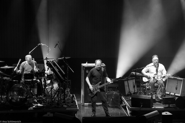 De Paralamas a peça infantil: teatros do Rio terão programação grátis na web