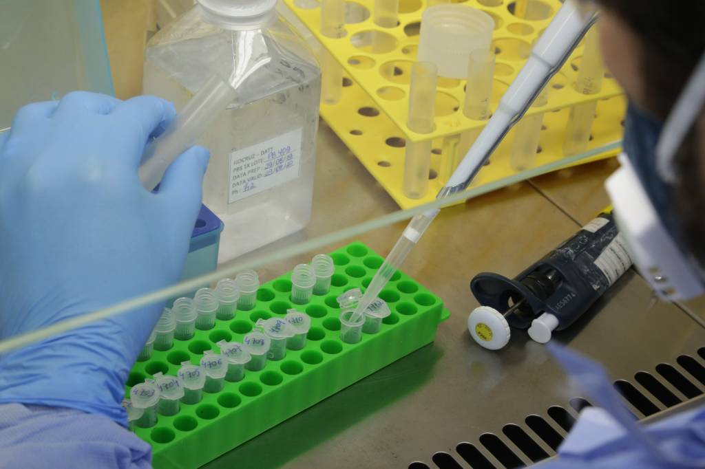 Fiocruz detecta coronavírus na rede de esgoto do estado do Rio