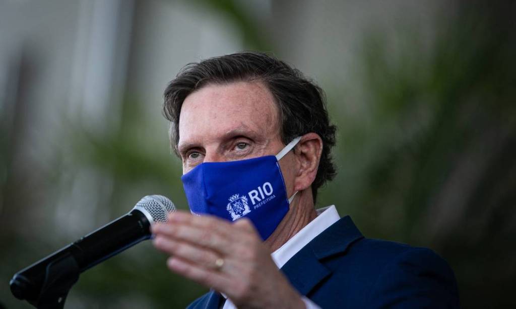 ‘Querem atingir o Bolsonaro’, diz Crivella sobre denúncia de ‘Guardiões’