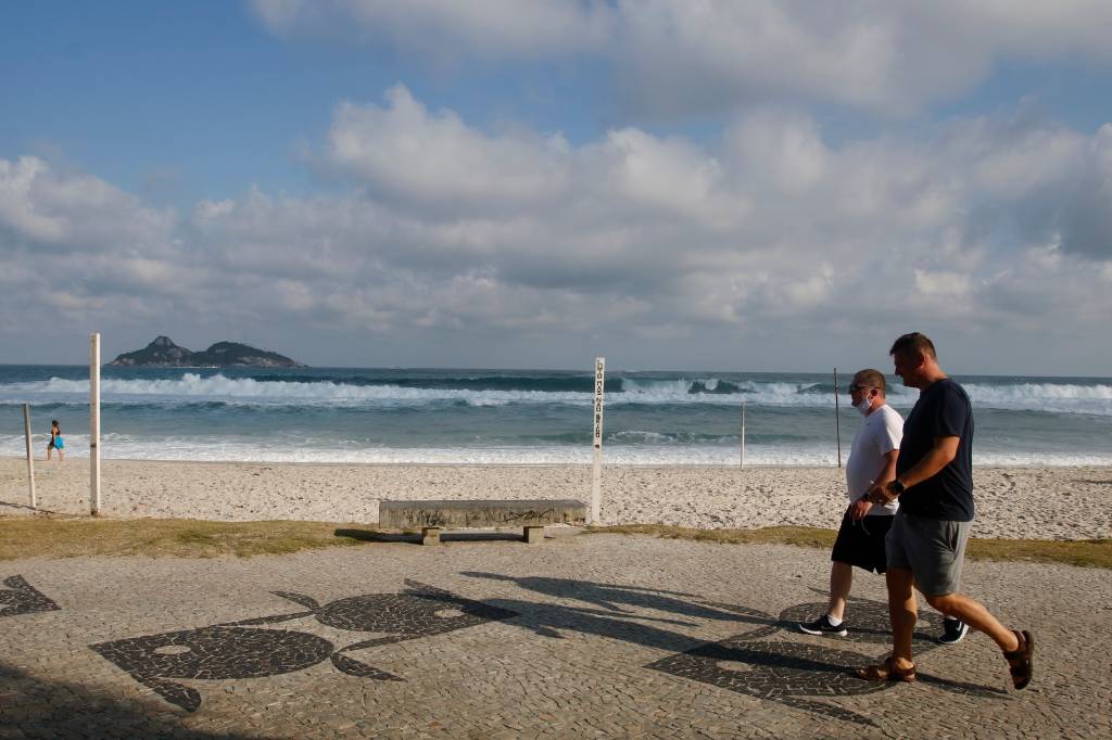 Decreto do governador fecha praias em todo estado do Rio durante feriadão