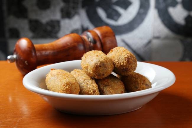 croquete de carne croquete de carne