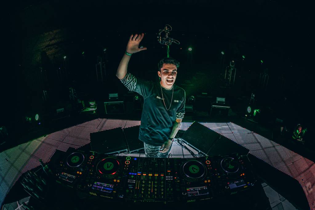 DJ Kvsh DJ Kvsh