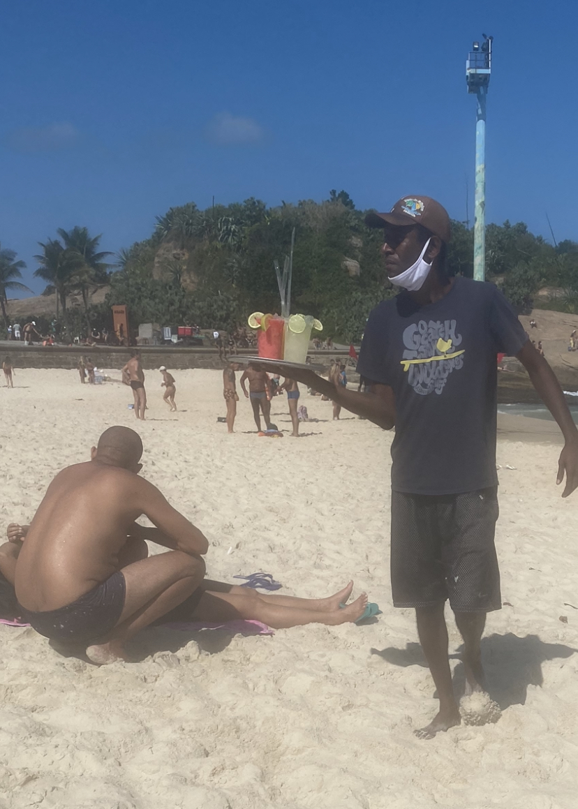 Coronavírus: Vigilância flagra festa em Guaratiba; praias seguem ‘sem lei’