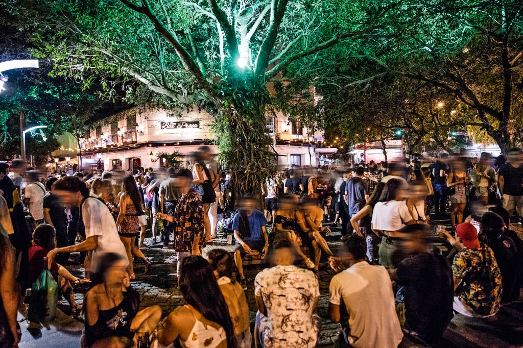 Covid-19: Crivella tem que explicar à Justiça relaxamento de medidas